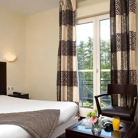 Hotel Du Moulin Marin 3*