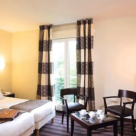 Hotel Du Moulin Marin