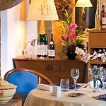 Du Moulin Marin Hotel