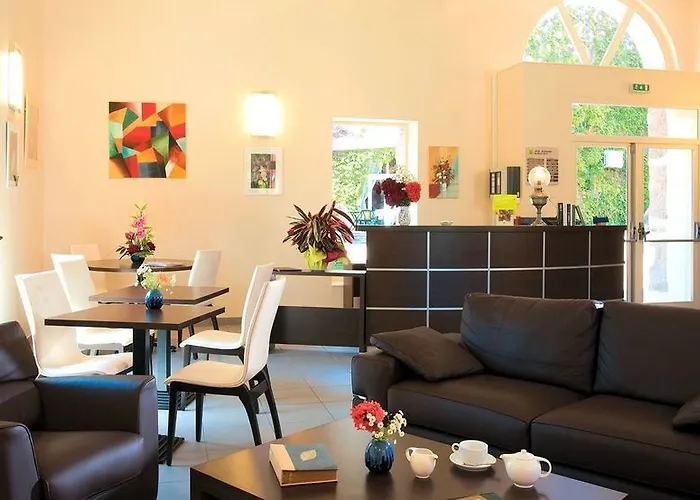 Hotel Du Moulin Marin 3*